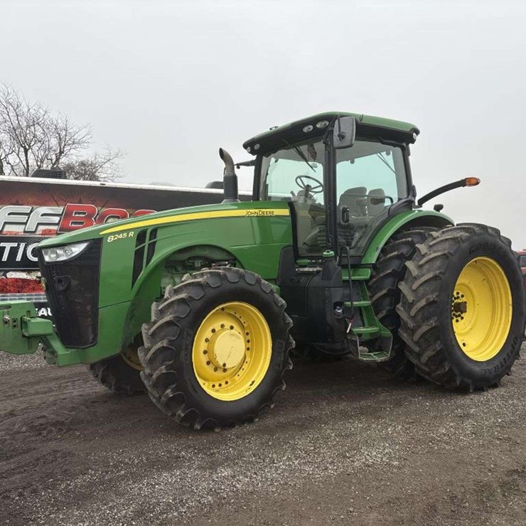 2014 JOHN DEERE 8245R