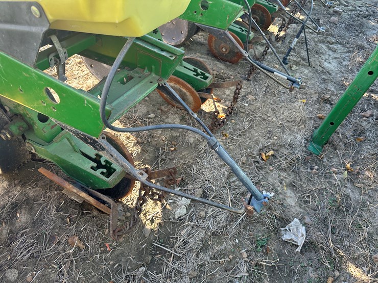 john-deere-1720-image-10