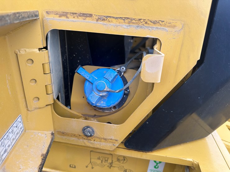 2022-caterpillar-140gc-awd-image-99