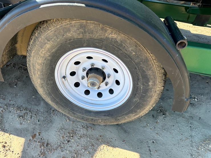 #33719-•-frontier-wheelz-42'-tri/a-header-trailer-image-11