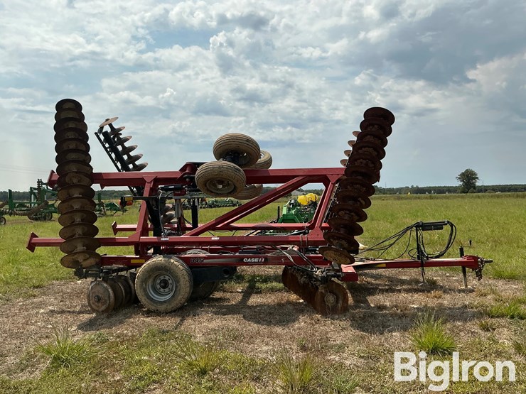 2018-case-ih-345-image-4