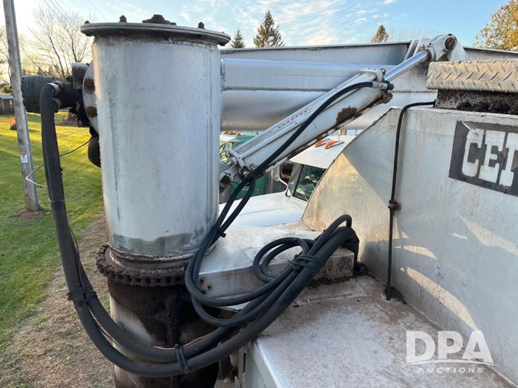 2005-cei-pacer-feed-trailer-(jn3420,-unit-2086)-image-18