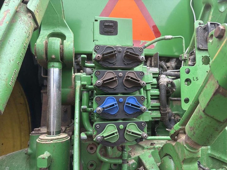 2014-john-deere-8245r-image-19