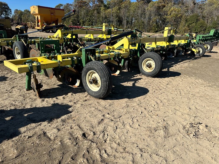 #33730-•-roll-a-cone-16-row-30"-hipper-image-2