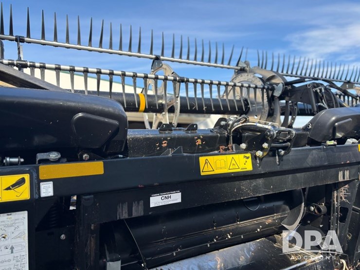 2023-mac-don-fd240-image-21