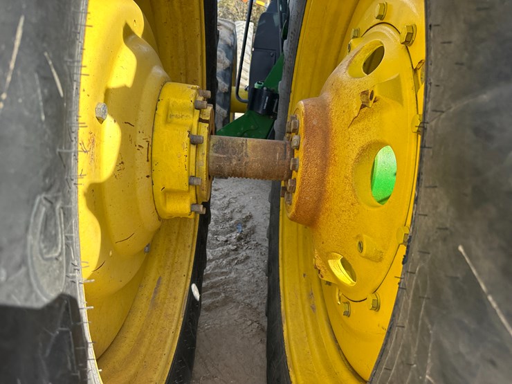 2016-john-deere-8320r-image-15