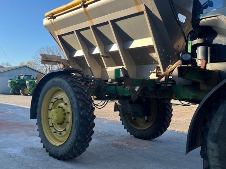 2013-john-deere-4940-image-11