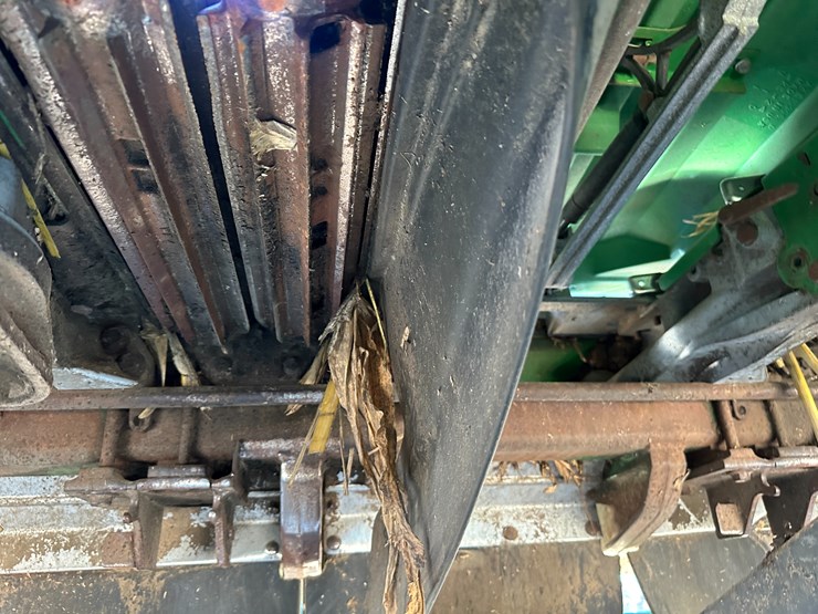 2012-john-deere-616c-image-69