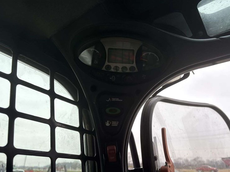 2019-bobcat-t870-image-16