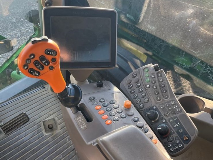 2014-john-deere-r4038-image-21