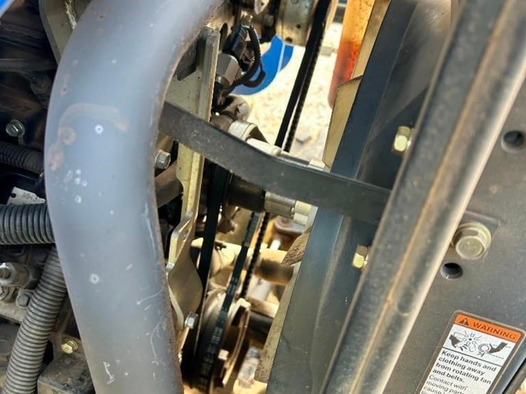 2016-new-holland-workmaster-37-image-50