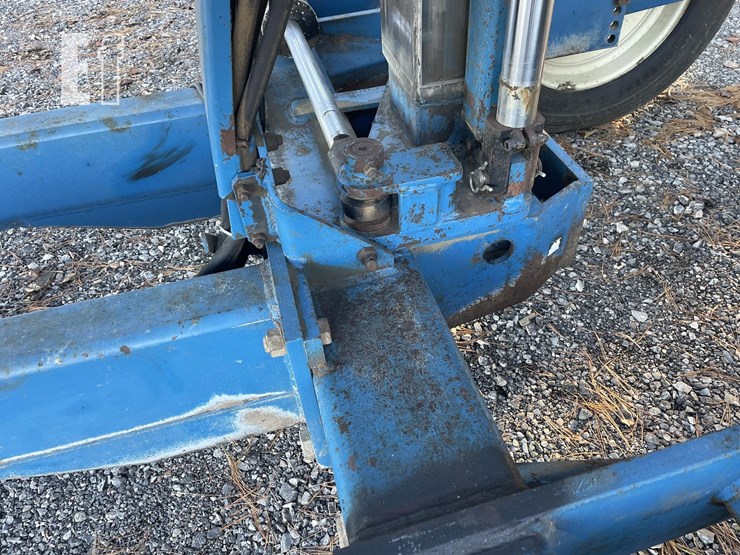 1997-kinze-2600-image-33