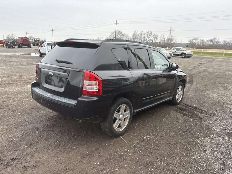 2010-jeep-compass-image-5