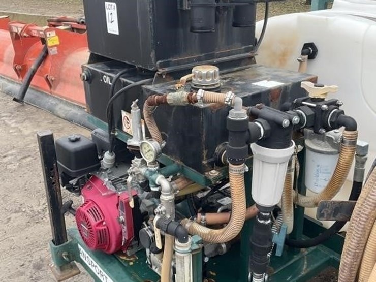 pbm-14'-400g-poly-mixing-tank-trailer-image-10