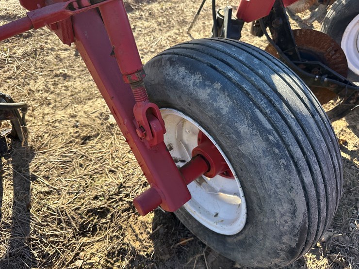 #33739-•-~20'-row-crop-cultivator-image-20