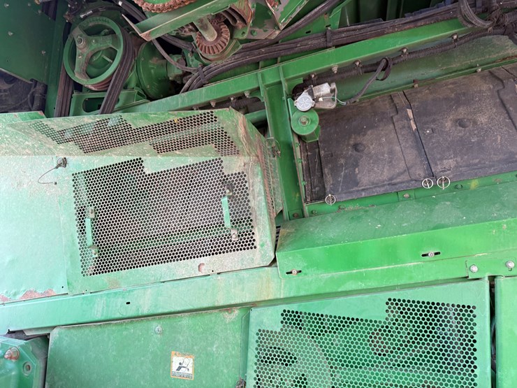 2009-john-deere-9870-sts-image-90