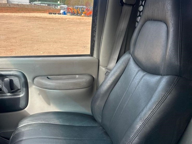 1998-chevrolet-express-1500-image-25