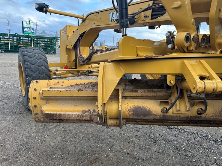 2022-caterpillar-140gc-image-28