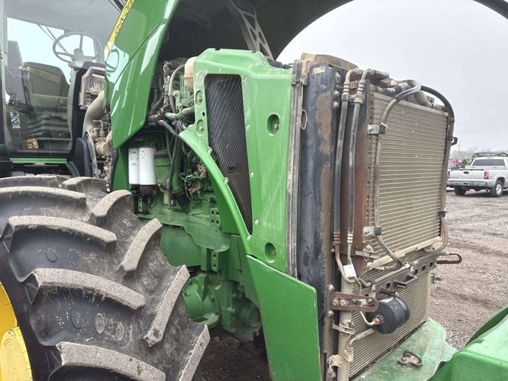 2014-john-deere-8245r-image-14