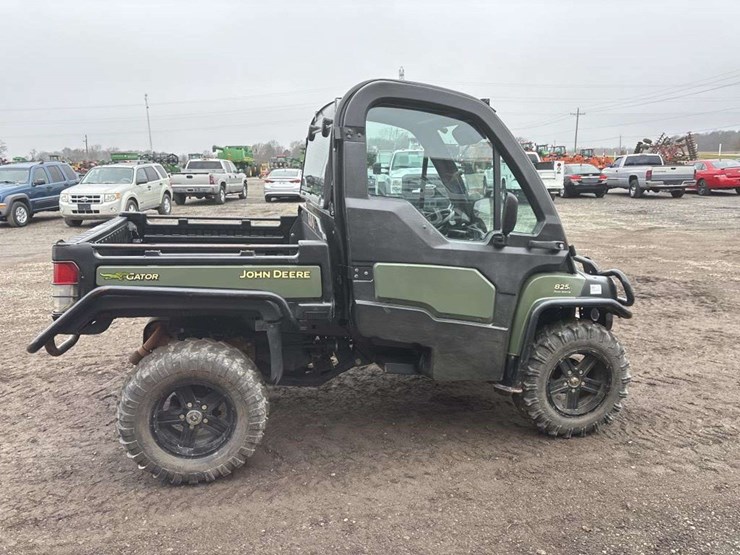2016-john-deere-gator-image-6