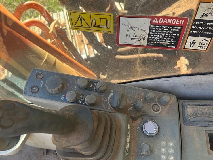 2012-hitachi-zx350-lc-5n-image-14