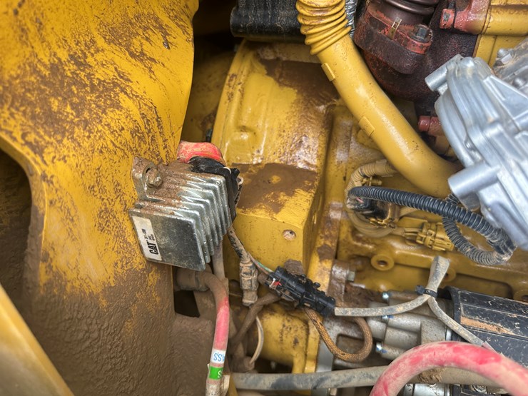 2022-caterpillar-140gc-image-72