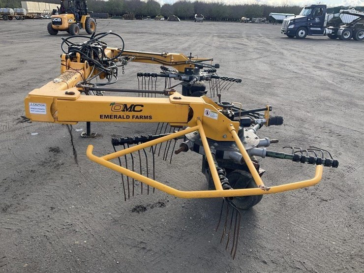 omc-brush-hog-16'-3-pt-adj.-fold-out-berm-rake-image-4