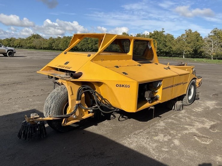 omc-3wmb-s.p.-monoboom-orchard-shaker-image-5