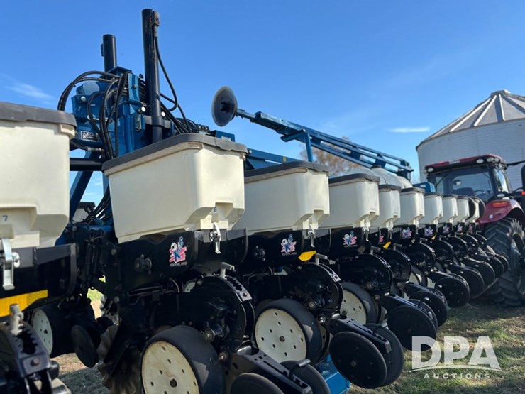 2022-kinze-3600-image-34