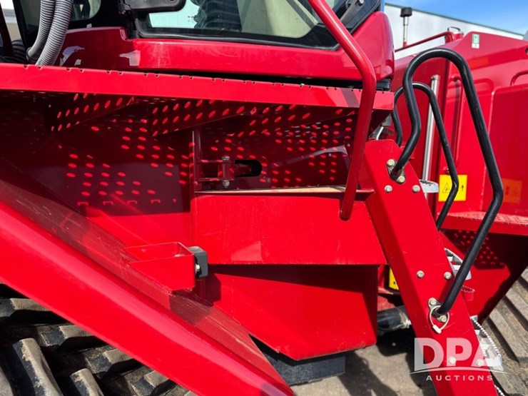 2022-case-ih-2022-image-36