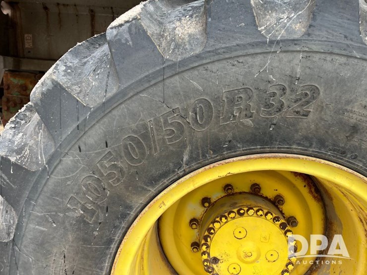 2017-john-deere-f4365-image-29