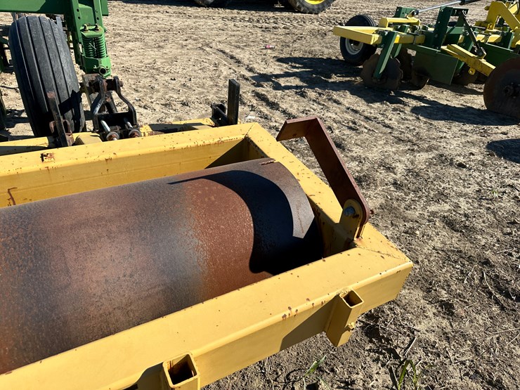 #33729-•-brandt-16-row-30"-hr40-hipper-roller-image-43