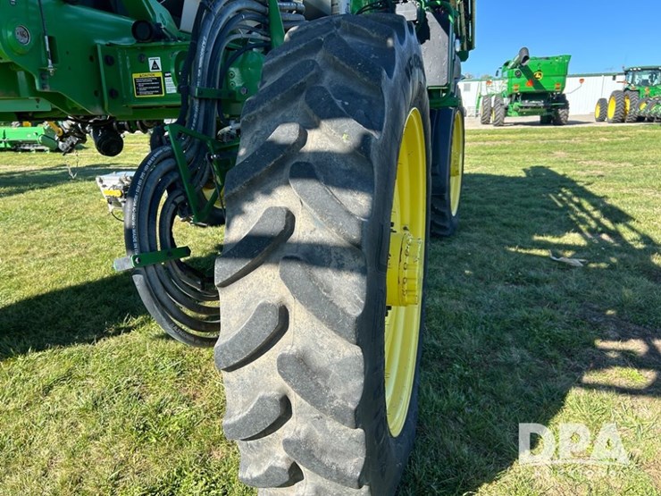 2022-john-deere-410r-image-26