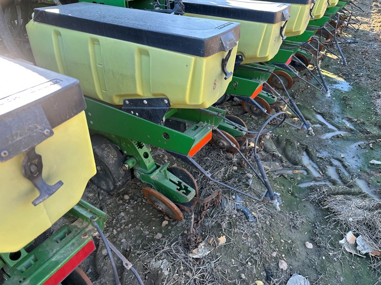 john-deere-1720-image-19