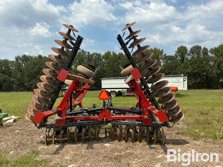 2018-case-ih-345-image-6