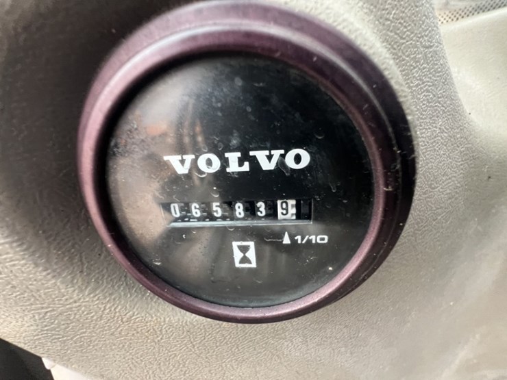 2017-volvo-ec220el-image-53