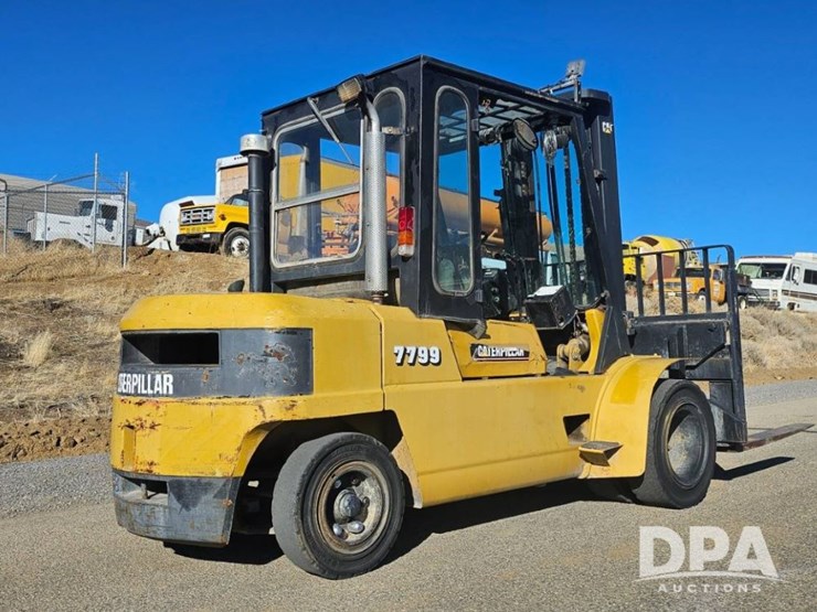 2001-caterpillar-dp50-image-1