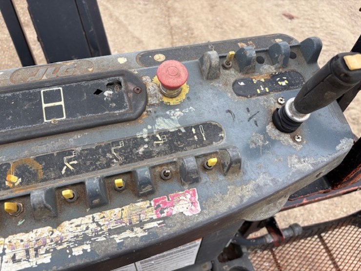 2007-jlg-800aj-image-37