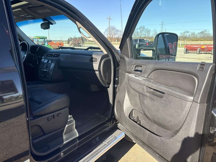 2013-chevrolet-3500hd-image-20