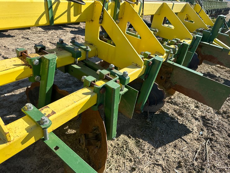 #33731-•-roll-a-cone-16-row-30"-hipper-image-44