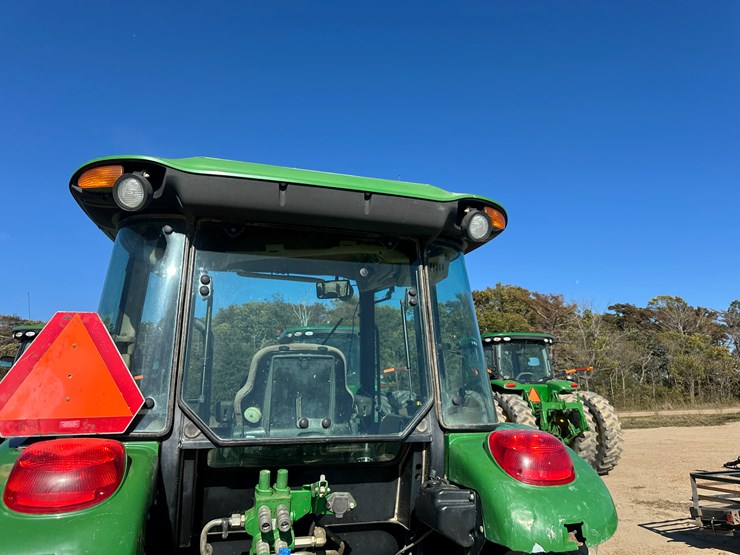 2011-john-deere-5095m-image-20