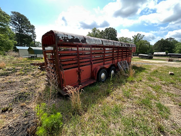 #9390-•-1974-hale-24'-t/a-stock-trailer-j7451924-image-3
