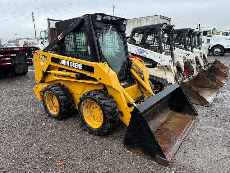 john-deere-7775-image-1