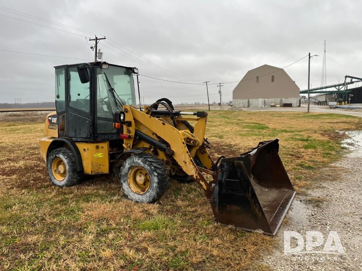 2005-caterpillar-904h-image-4