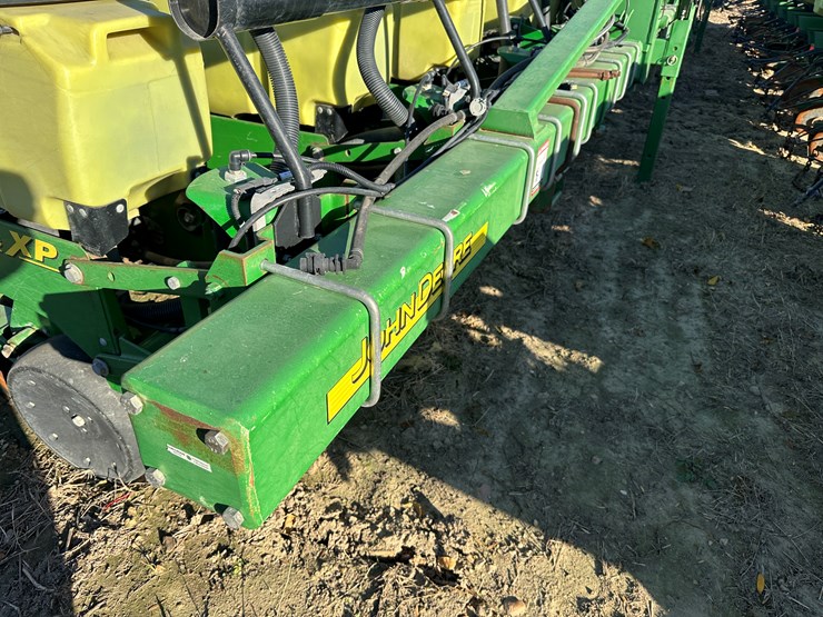 john-deere-1720-image-35