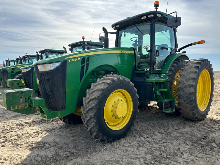 2010-john-deere-8360r-image-1