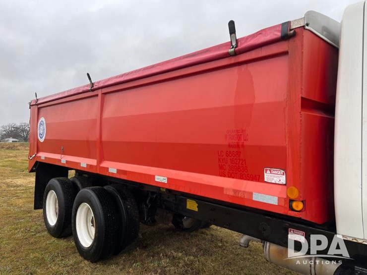 2004-international-7400-image-29