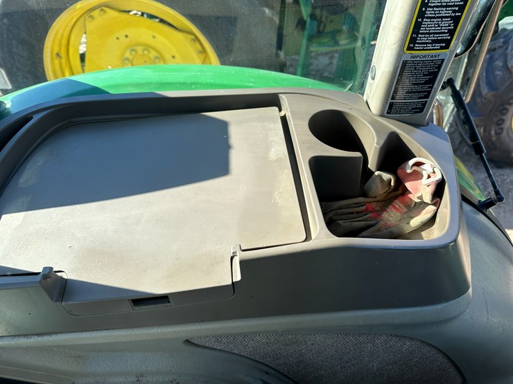 2011-john-deere-5095m-image-60