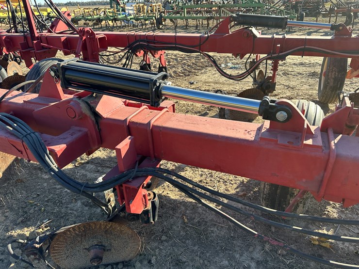 #33740-•-~20'-row-crop-cultivator-image-17