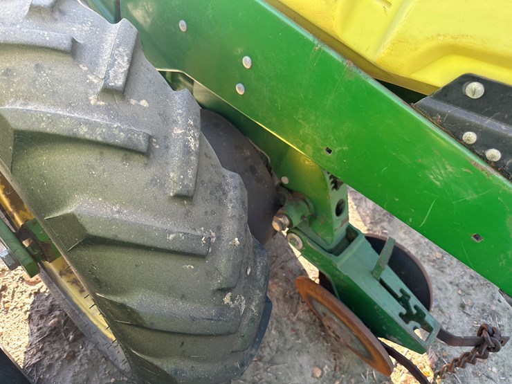 john-deere-1720-image-8